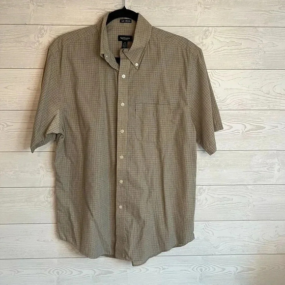 Men’s Van Heusen button front casual shirts size medium - Picture 6 of 9